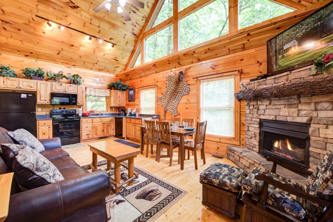 Cabin Of Dreams, 3 Bedroom Water View, Wifi, Hot Tub, Pool Table, Sleep 8 Sevierville Eksteriør billede